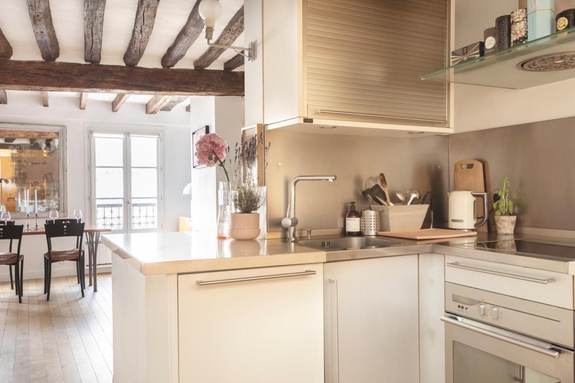 Appartement Notre-dame Stunning 2 Bedroom Air Conditioned Flat